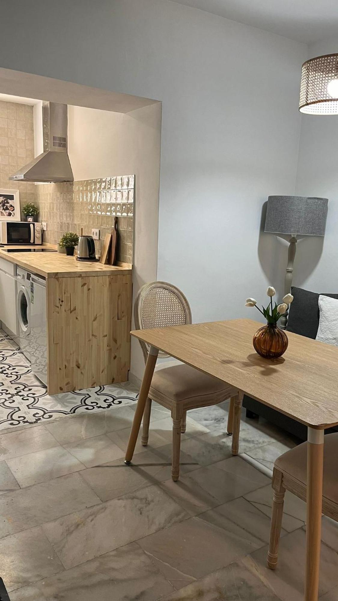 Apartamento En Casco Antiguo - Plaza De La Gavidia Séville Extérieur photo
