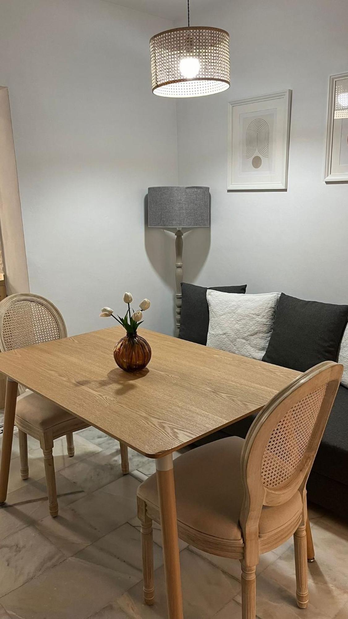 Apartamento En Casco Antiguo - Plaza De La Gavidia Séville Extérieur photo